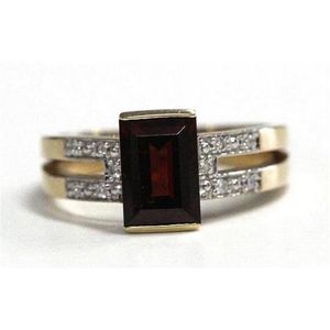 Ct Gold Garnet Diamond Ring Ct Total Weight Rings Jewellery