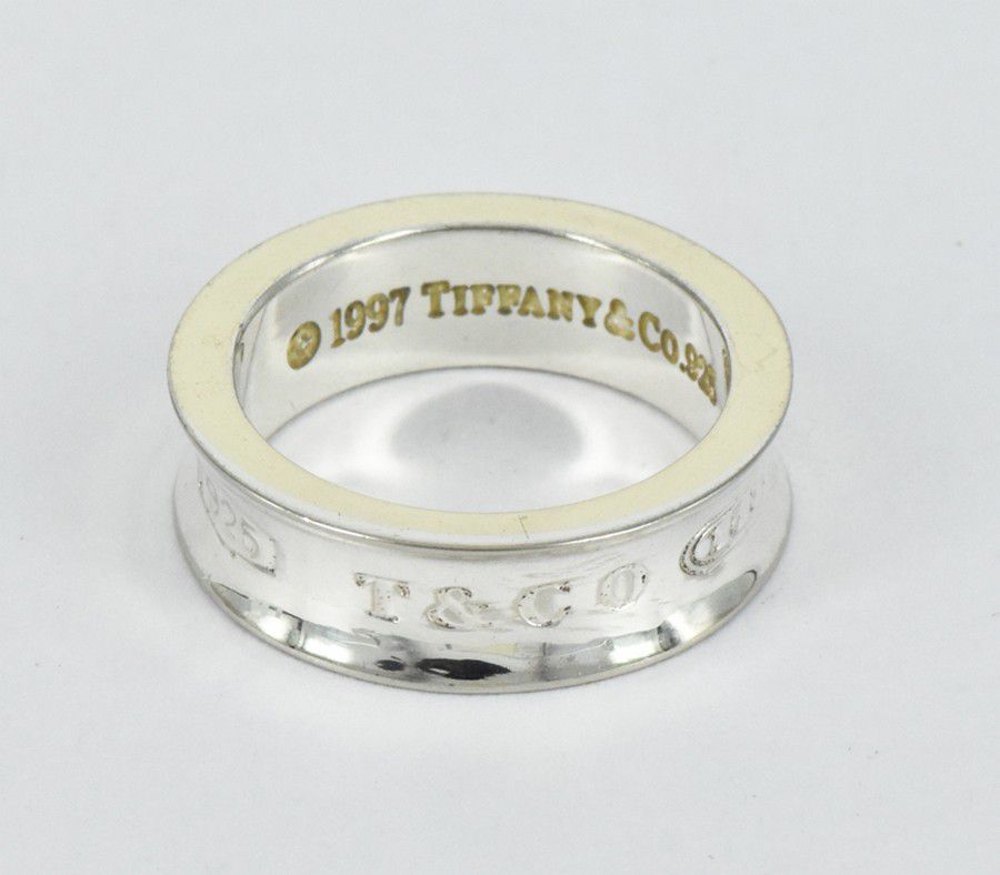 tiffany and co engraved ring