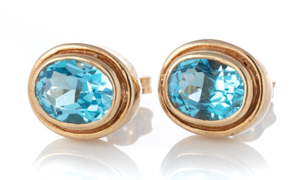 9ct Gold Blue Topaz Stud Earrings Earrings Jewellery