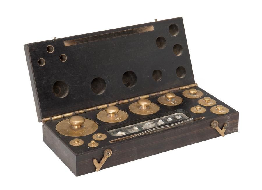 Late 19th Century London Pharmacy Weights in Box - Pharmacy Items ...