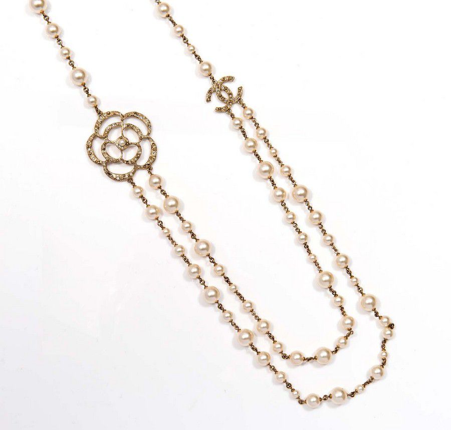 Chanel Camellia Faux Pearl Necklace - Necklace/Chain - Jewellery