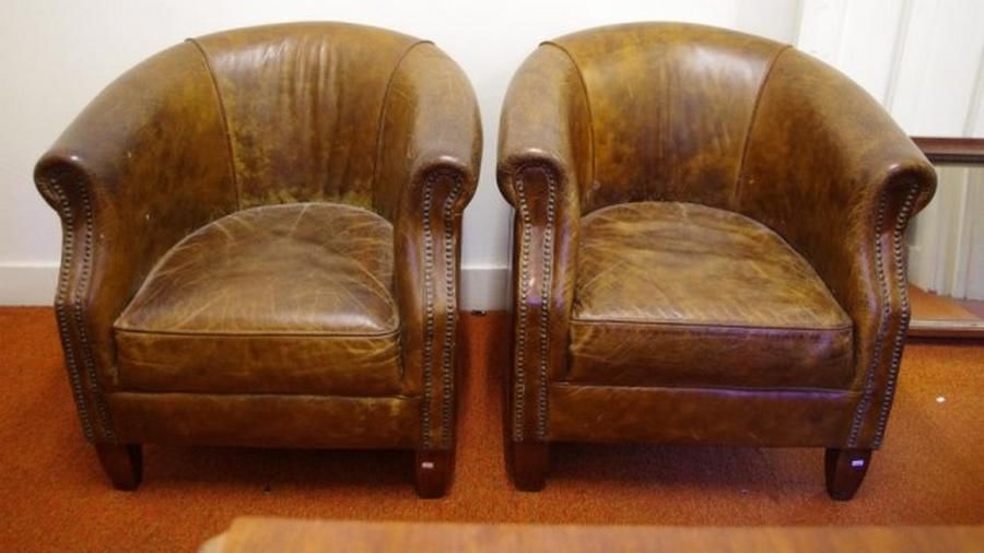 Pair of vintage leather tub chairs, 76 cm wide - Seating - Singles