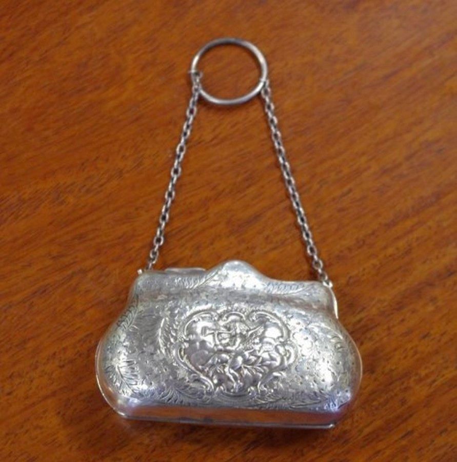 Vintage Silver Shell Shaped Coin Purse (UK Victorian Era ~1880s)