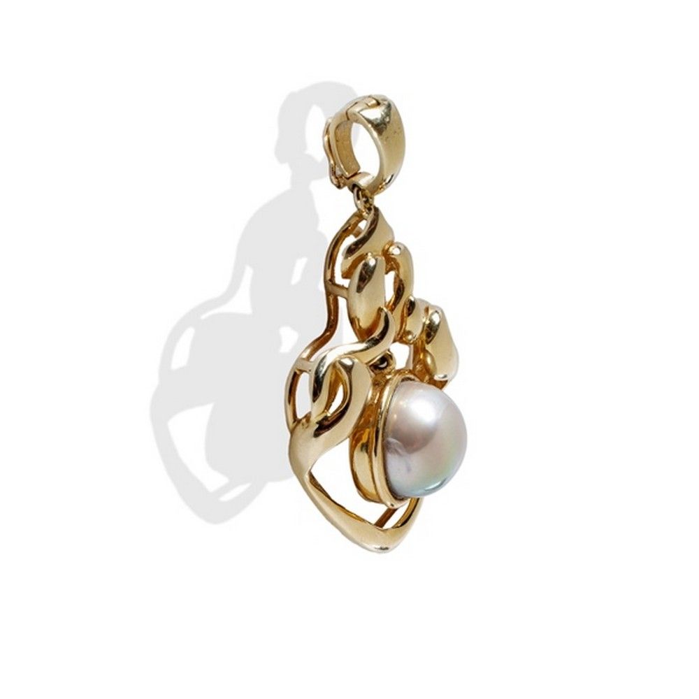 14ct yellow gold pearl Enhancer/Pendant. Nouveau style, with