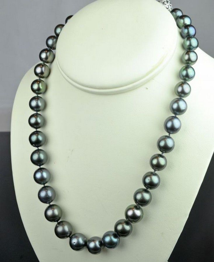Tahitian Pearl Necklace with Diamond Clasp - Necklace/Chain - Jewellery