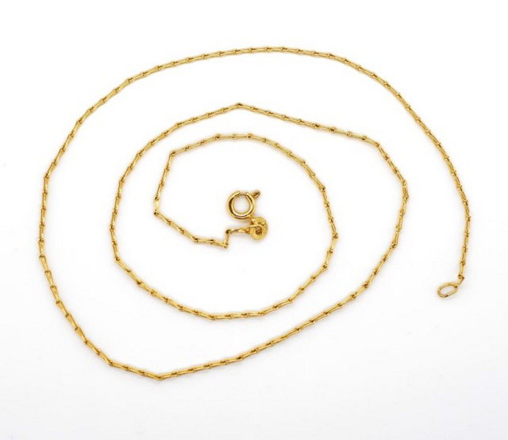 375 Italy 9ct Gold Chain Necklace - 48cm Length - Necklace/Chain ...