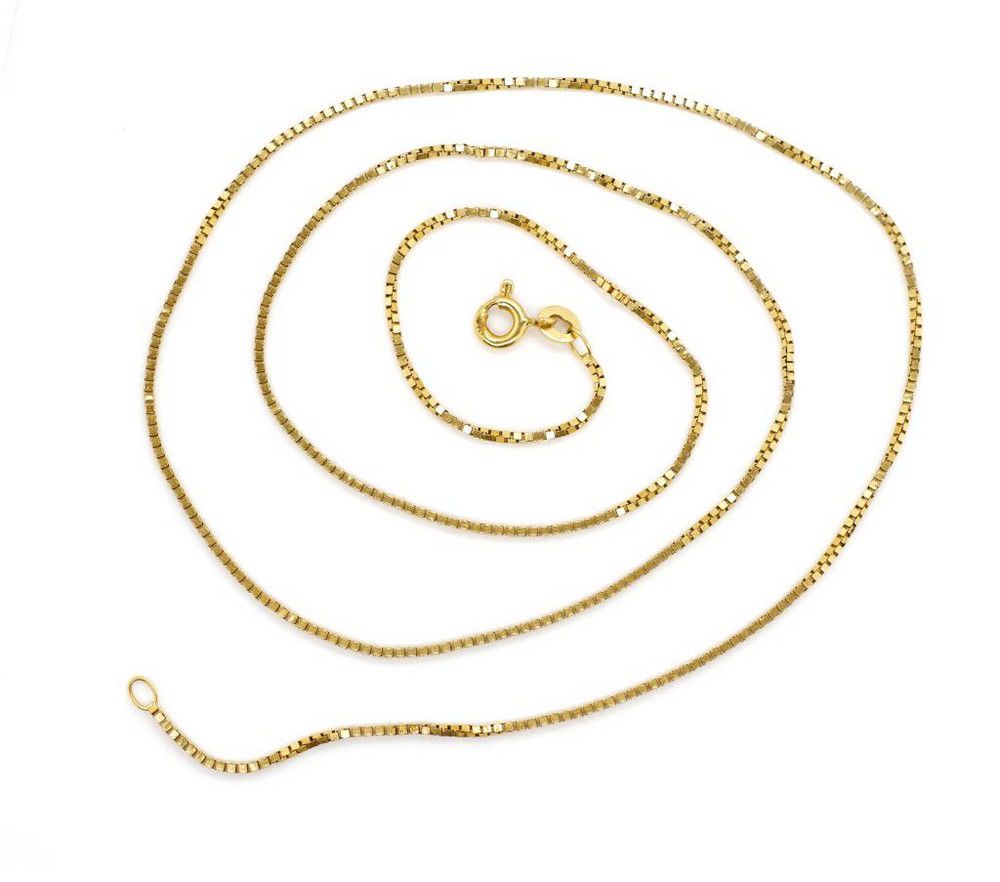 18ct yellow gold box chain marked 750, width 1 mm, length 54 cm