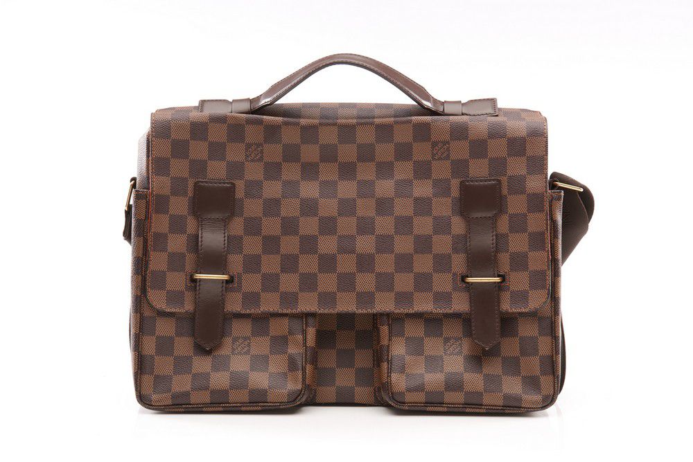 Sold at Auction: Louis Vuitton, Louis Vuitton Broadway Messenger Bag