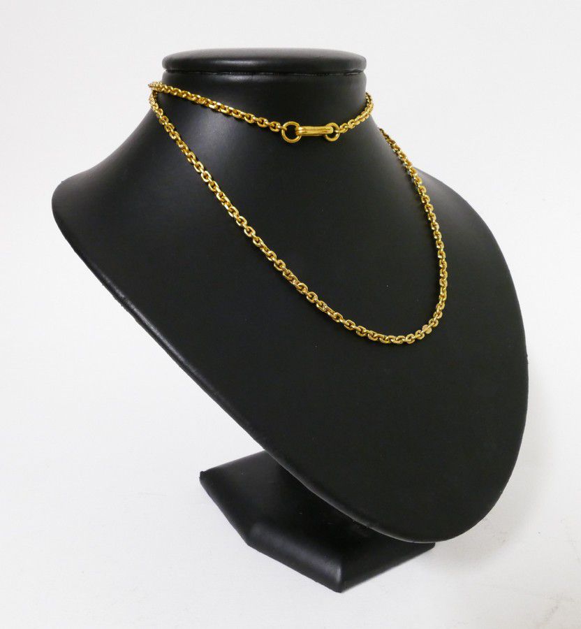 Mildly Decorative 22ct. Gold Chain, 27.6gms with Clasp - Necklace/Chain ...