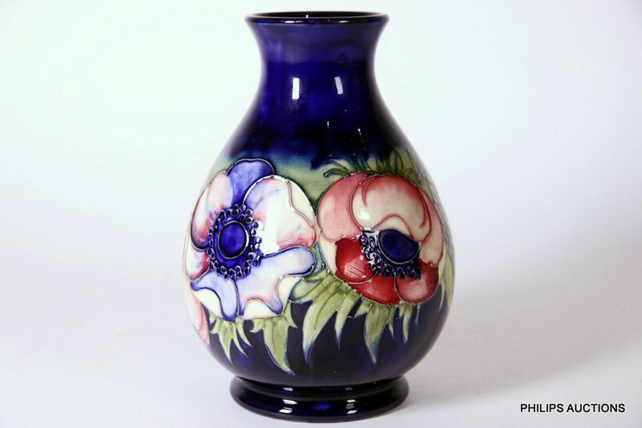 Moorcroft Anemone Vase, 1928-1949 - Moorcroft - Ceramics