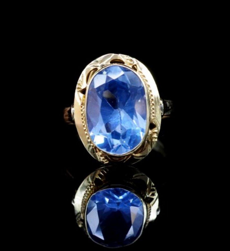 Aquamarine and 18ct Gold Ring from Italy - Rings - Jewellery