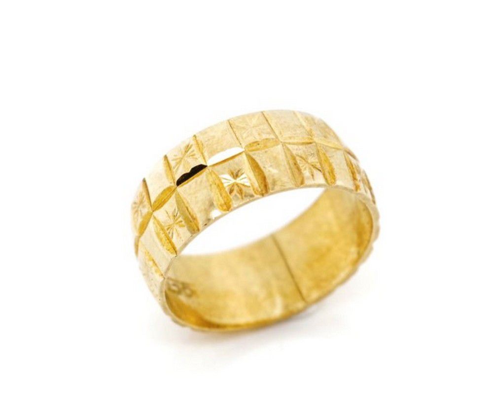 9ct Gold Ring with Engraved Star Burst Panels & Diamonds - Rings ...