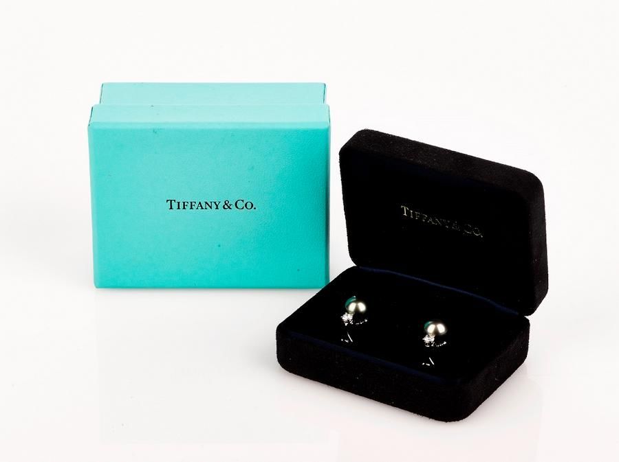 tiffany and co earring box