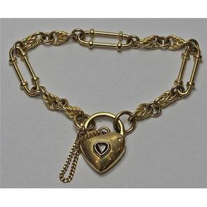 Juicy Couture / Silver Tone / Charm Bracelet / Heart Charm / Oval