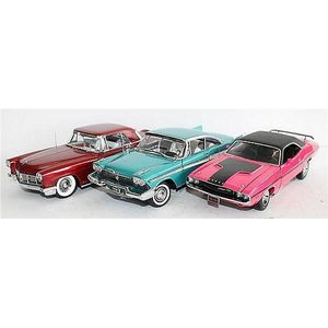 Three Ertl 'Chevrolet Corvettes', 1967, 1963 and 1962 (3)