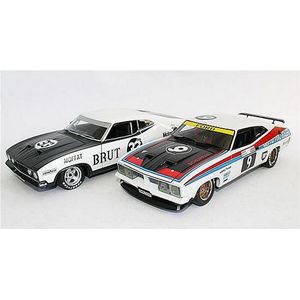 Two Autoart 'Ford Falcon' models, with Moffat livery (2)