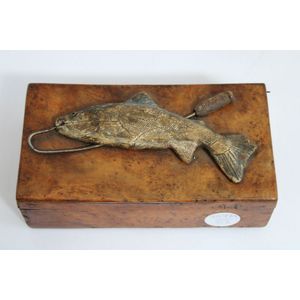 Musk fly fishing box with carved trout on top & contents, 17 cm…