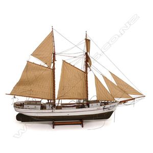 A model of the topsail schooner 'Huia', she sailed around NZ,…