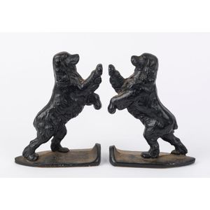 A pair of vintage cast iron dog bookends, early to mid 20th…