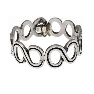 Sterling silver Taxco Mexican figure 8 bracelet. Length 18 cm,…