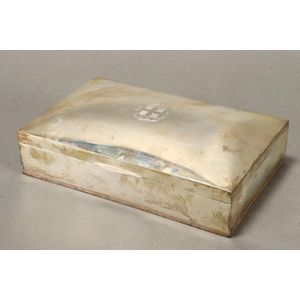 Sterling silver cigar box, marked 925 to base, with engraved…