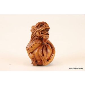 Hand Carved Japanese Boxwood Netsuke Dragon Rising & Ball Wood Carving Figurine 