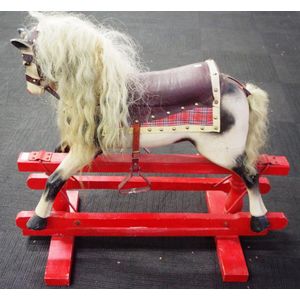 Good rocking horse with base rocking horse, with fitted leather…