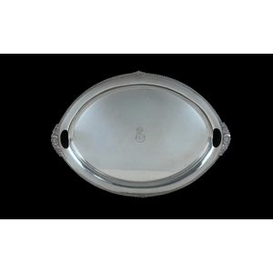 Large and impressive silver plated butler's tray. By Walker &…