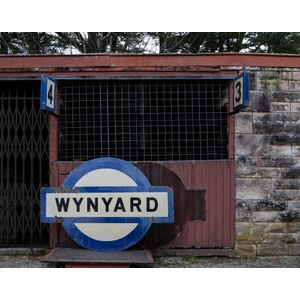 Wynyard large city circle sign, 1932. Porcelain enamel single…