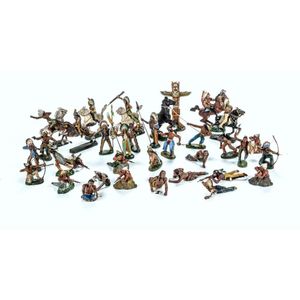 Elastolin wild West Indian Braves. Includes 35 pieces, kneeling,…