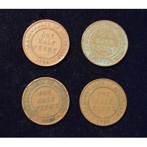 65 x Australian one half penny coins 1914-1939:- 1914 x 2, 1916…