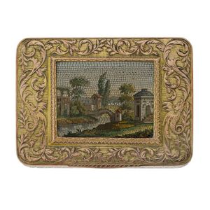 Gold & micromosaic snuff box 19th century. Gold repair to one…