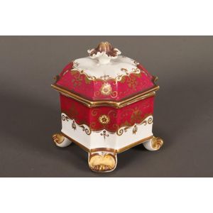 19th century English porcelain ink well, the central…
