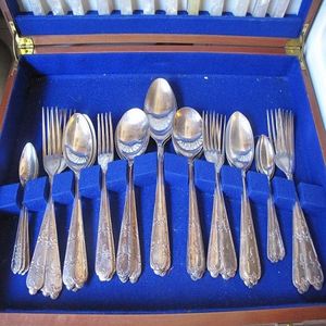 Australian 'Grosvenor' brand cutlery by Mytton Rodd, circa 1930s ...