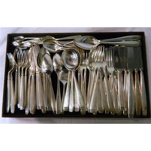 An Elkington silver-plate cutlery set for six, including fish…