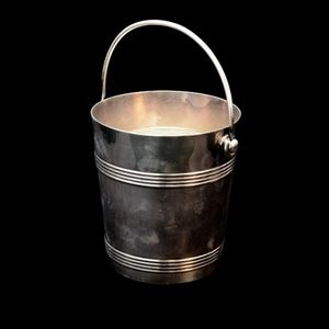 Christofle silver plated ice bucket, with internal ice float,…