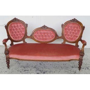 Victorian Rococo style spoon back sofa upholstery faded, 174 cm&hellip;