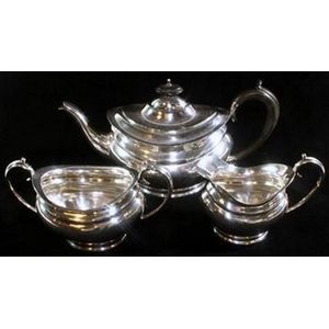 A Mappin & Webb silver plated tea set, comprising pot, sugar…