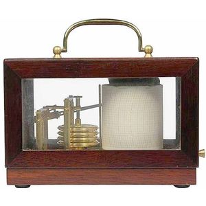 Maxant Barograph in a glass mahogany casing. Dimensions 20.5 x…