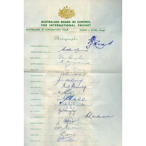 1952-57 Autograph Book with approx 320 signatures, noted…