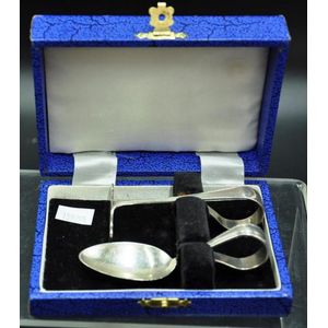 Cased sterling silver baby feeding set hallmarked Birmingham…
