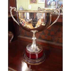 Large 'Australia Hotel Cessnock' trophy cup, silver plated, on…
