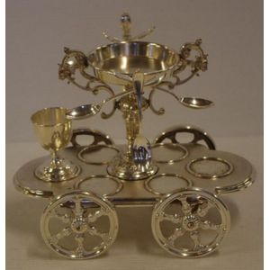 Antique novelty silver plated egg cruet, as inspected, 20 cm…