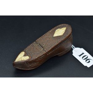 19th century Napoleonic war period, POW carved shoe snuff box,&hellip;