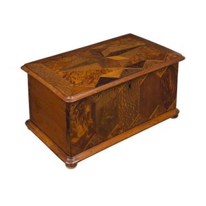 William Norrie jewel box fitted with two lift out velvet lined…