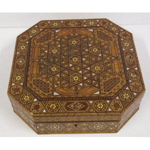 Vintage wooden sewing box, inlaid with timber & mother of…