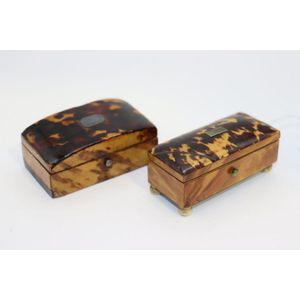 Trinket boxes, two 19th century tortoise-shell miniature boxes,…