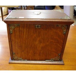 Vintage oak stationery box, top lifting, open to compartments,…