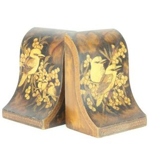 Pokerwork kookaburra bookends painted with kookaburra amongst…