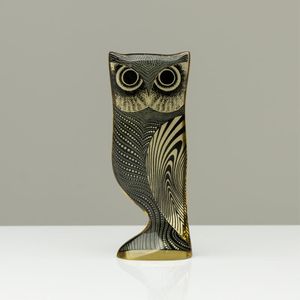 An Abraham Palatnik lucite owl figure, height 13 cm